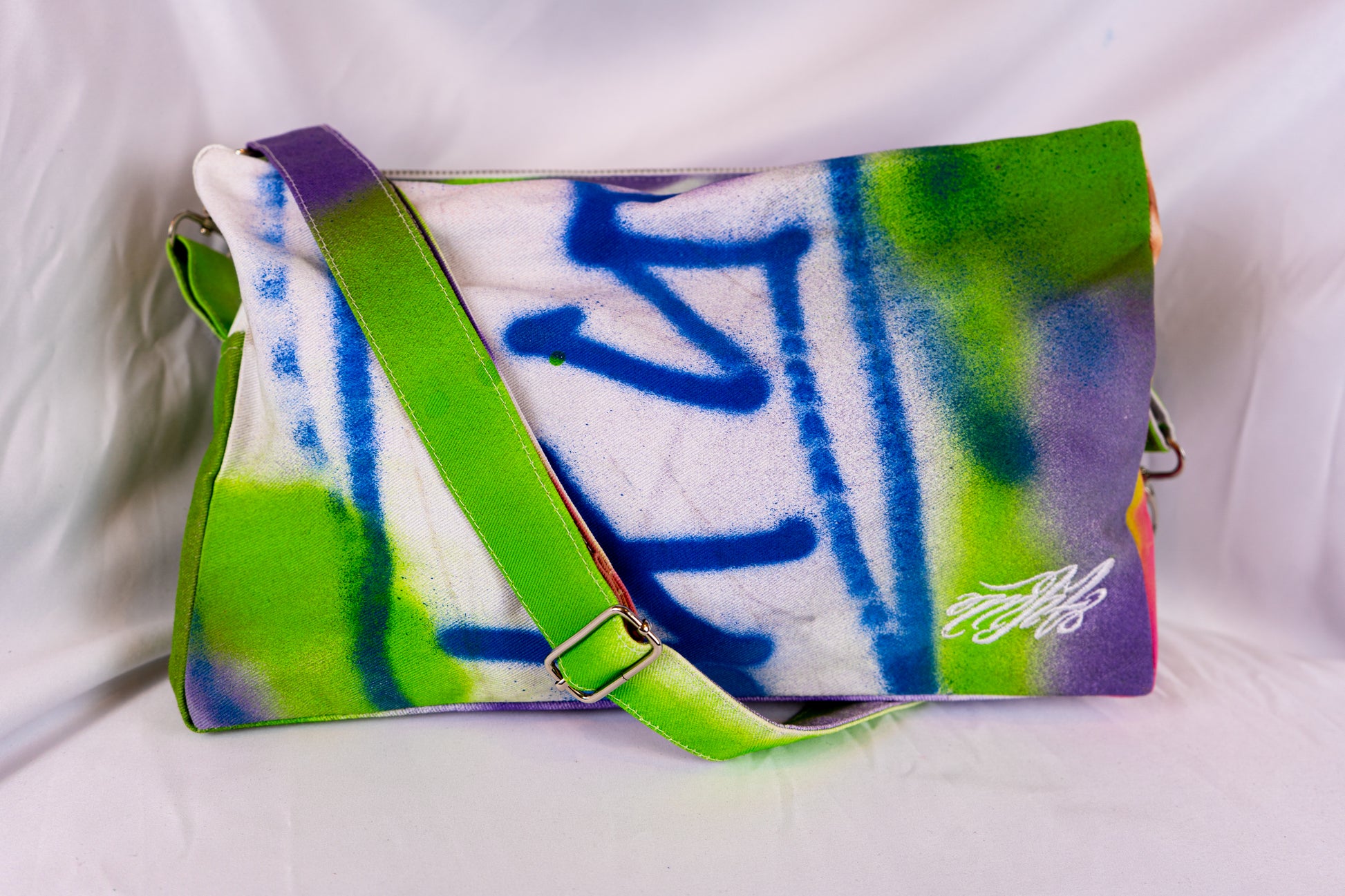 Graffiti Bag #6 - MOSTHATEDTRIBE